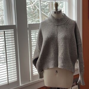 Babaa Soft Gray Turtleneck Sweater
